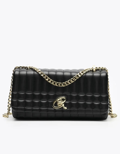 Εικόνα της Tσάντα ώμου με διακοσμητικες γραμμές και λουράκι με αλυσίδα Μαύρο