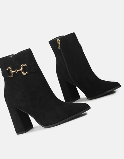Εικόνα της Μποτάκια suede μονόχρωμα μυτερά με τετράγωνο τακούνι Μαύρο
