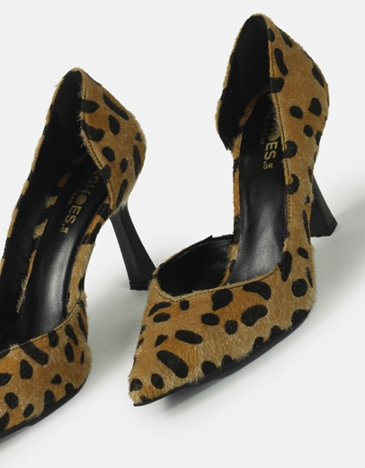 Εικόνα της Μυτερές γόβες Ελληνικής κατασκευής με άνοιγμα στο πλαι Λεοπάρ