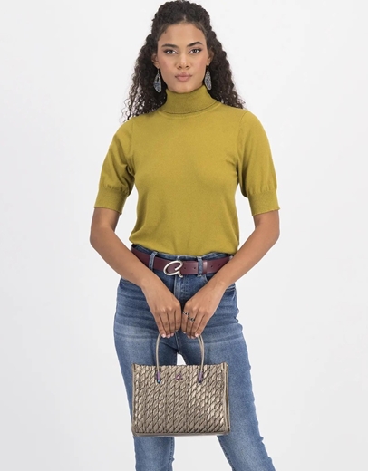 Εικόνα της Γυναικεία τσάντα χειρός με σχέδιο πλέξης και μεταλλικά στοιχεία Μπρονζέ