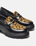 Εικόνα από Loafers με print και τετράγωνο τακούνι Μαύρο