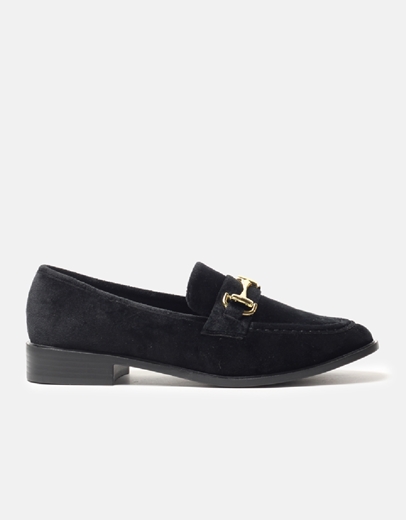 Εικόνα της Velvet flat loafers με μεταλλική αγκράφα Μαύρο