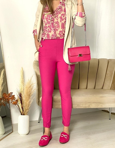 Εικόνα της Τσαντάκι ώμου με μεταλλικές λεπτομέρειες Φούξια