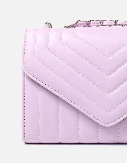 Εικόνα της Καπιτονέ τσάντα ώμου μονόχρωμη με αλυσίδα Λιλά