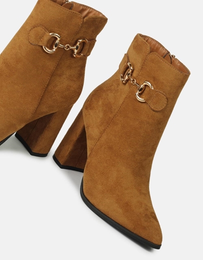 Εικόνα της Μποτάκια suede μονόχρωμα μυτερά με τετράγωνο τακούνι Ταμπά