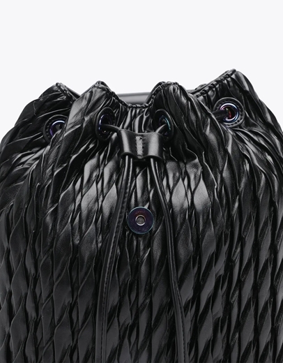 Εικόνα της Γυναικεία τσάντα πλάτης με ιδιαίτερο μοτίβο Μαύρο