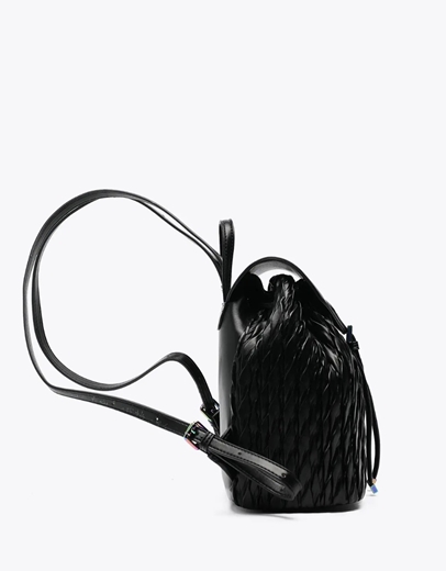 Εικόνα της Γυναικεία τσάντα πλάτης με ιδιαίτερο μοτίβο Μαύρο