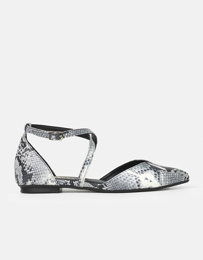 Εικόνα της Γοβάκια Ελληνικής κατασκευής με μπαρέτα Λευκό/Μαύρο