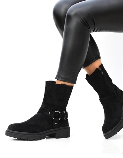Εικόνα της Μονόχρωμα μποτάκια suede με μεταλλική λεπτομέρεια Μαύρο