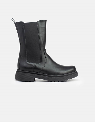 Εικόνα της Basic μονόχρωμα μποτάκια Ελληνικής Κατασκευής με λάστιχο στο πλάι Μαύρο