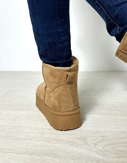 Εικόνα της Δίσολα suede μποτάκια αστραγάλου μονόχρωμα Ταμπά