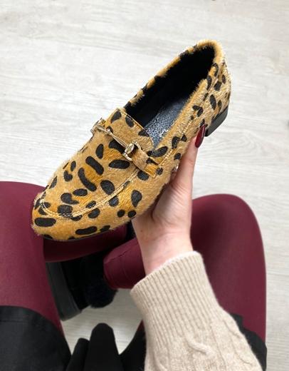 Εικόνα της Γυναικεία Loafers Ελληνικής κατασκευής με σχέδιο print Λεοπάρ