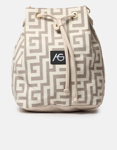 Εικόνα της Χειροποίητη τσάντα ώμου πουγκί με μαίανδρο Άμμου/Μπεζ