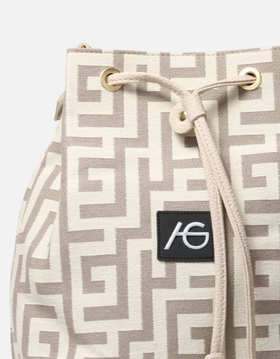 Εικόνα της Χειροποίητη τσάντα ώμου πουγκί με μαίανδρο Άμμου/Μπεζ