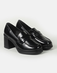 Εικόνα από Γυναικεία loafers μονόχρωμα με τακούνι Μαύρο