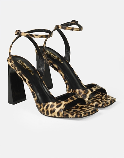 Εικόνα της Πέδιλα Ελληνικής Κατασκευής σε καρέ γραμμή με λουράκι Λεοπάρ