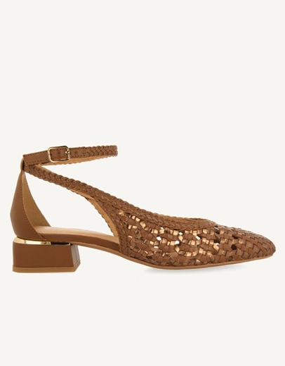 Εικόνα της Δερμάτινα γοβάκια με πλέξη και ανοίγματα Ταμπά