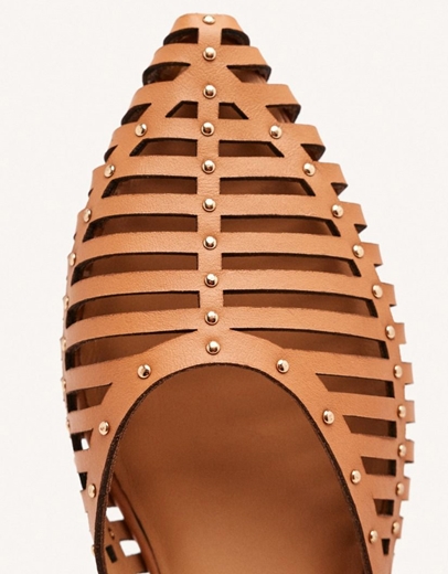 Εικόνα της Δερμάτινες γόβες με ανοίγματα και τρουκς Ταμπά