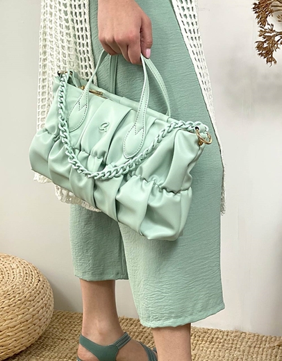 Εικόνα της Τσάντα χειρός DOROTHY με πιέτες και αλυσίδα Μέντα