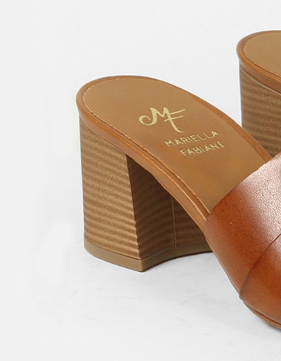 Εικόνα της Δερμάτινα mules Ελληνικής κατασκευής με αγκράφα Ταμπά