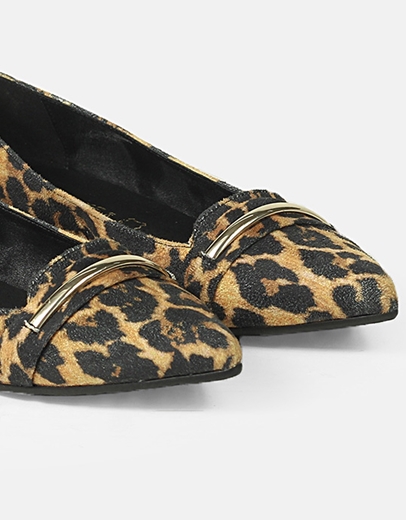 Εικόνα της Γοβάκια Ελληνικής κατασκευής με διακοσμητικό Κάμελ