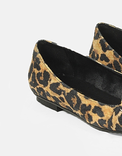 Εικόνα της Γοβάκια Ελληνικής κατασκευής με διακοσμητικό Κάμελ