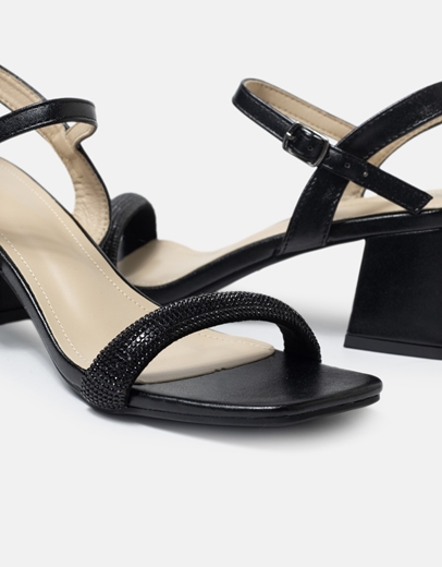 Εικόνα της Πέδιλα χαμηλά με μπαρέτα και λουράκι από strass Μαύρο