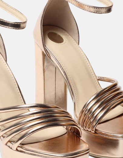 Εικόνα της Ψηλοτάκουνα πέδιλα με τετράγωνο τακούνι Σαμπανί