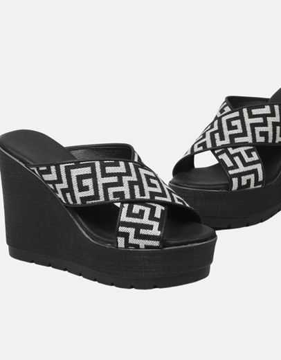 Εικόνα της Πλατφόρμες δερμάτινες Ελληνικής κατασκευής με μαίανδρο Μαύρο