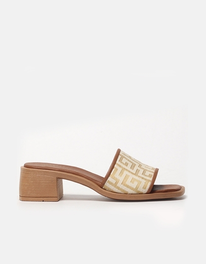 Εικόνα της Δερμάτινα χαμηλά mules Ελληνικής κατασκευής με φαρδιά φάσα Χρυσό