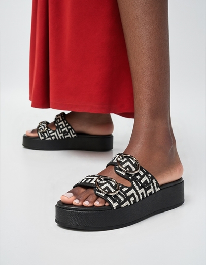 Εικόνα της Flatforms Ελληνικής κατασκευής με μοτίβο μαιάνδρου και τοκά Μαύρο