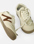 Εικόνα από Sneakers γυναικεια basic με σχέδιο στο πλάι Καφέ