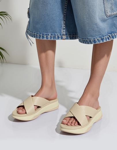 Εικόνα της Comfort γυναεικεία σανδάλια με χιαστί φάσα Μπεζ