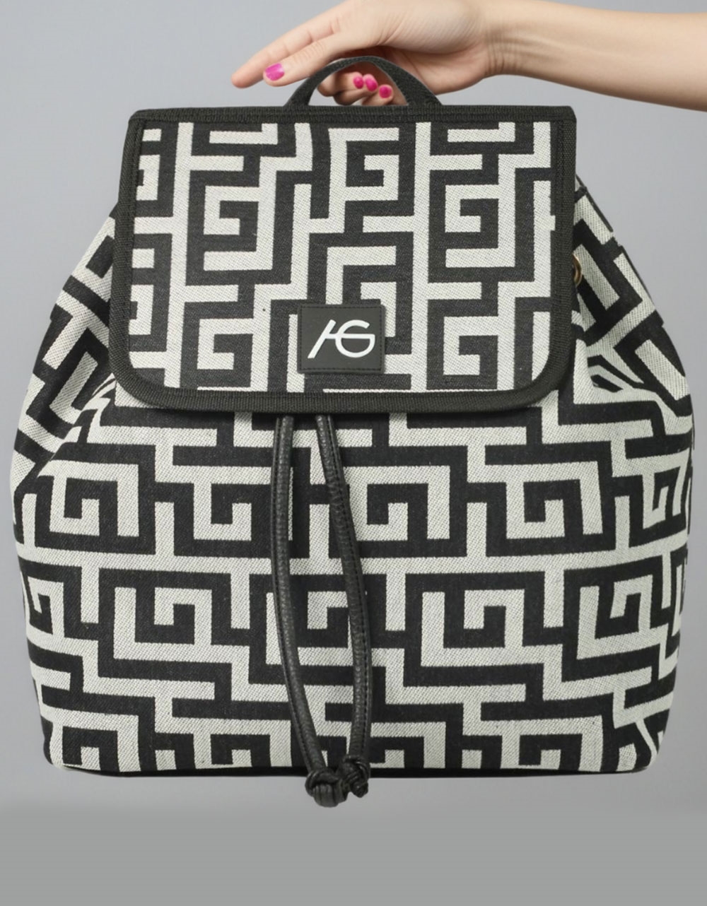 Εικόνα από Χειροποίητο σακίδιο πλάτης με μαίανδρο Μαύρο