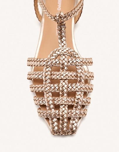 Εικόνα της Δερμάτινα σανδάλια διάτριτα με σχέδιο πλέξης Πλατίνα