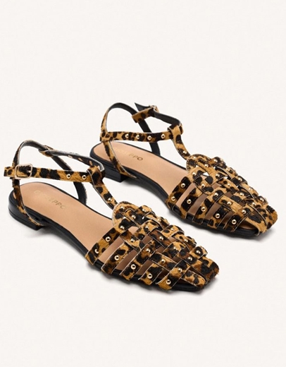 Εικόνα της Δερμάτινα σανδάλια διάτριτα με σχέδιο print Λεοπάρ