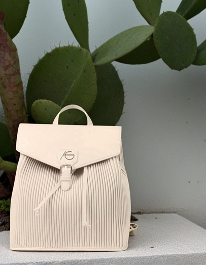 Εικόνα της Γυναικείο χειροποίητο σακίδιο πλάτης με μοτίβο ριπ Μπεζ