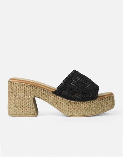 Εικόνα της Boho mules με σχέδιο πλέξης Μαύρο