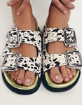 Εικόνα από Δερμάτινα σανδάλια με διχρωμία και σχέδιο print Λευκό/Μαύρο
