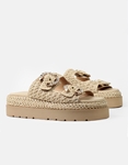 Εικόνα από Σανδάλια flatforms Ελληνικής κατασκευής με πλεκτό σχέδιο Μπεζ