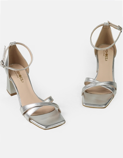 Εικόνα της Πεδίλα Ελληνικής κατασκευής με χιαστί μπαρέτες Ασημί