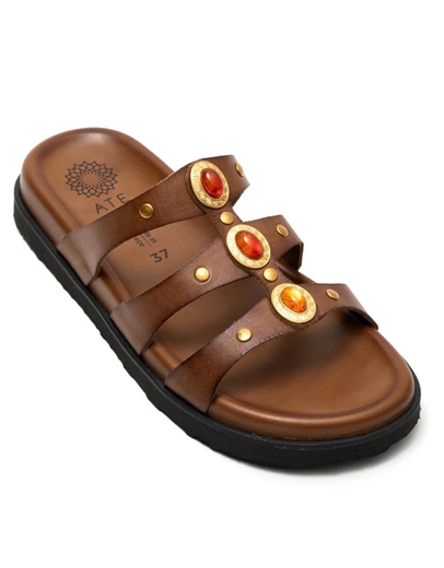 Εικόνα της Δερμάτινα σανδάλια Ελληνικής κατασκευής με διακοσμητικά πετράδια Ταμπά