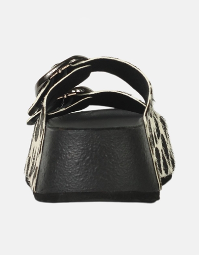 Εικόνα της Δερμάτινα Σανδάλια Animal print Ελληνικής κατασκευής Λευκό/Μαύρο