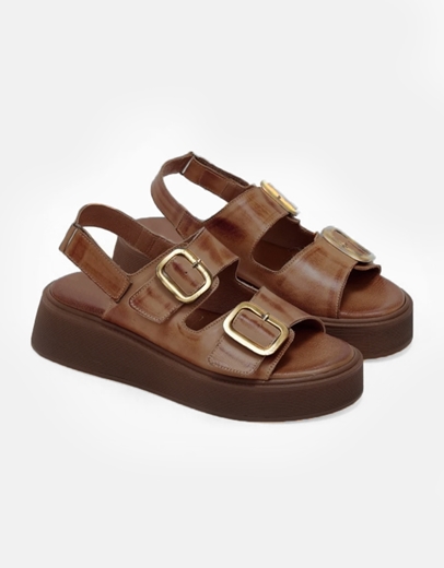 Εικόνα της Δερμάτινα flatforms Ελληνικής κατασκευής με μεταλλικούς τοκάδες Καφέ