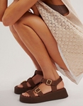 Εικόνα από Δερμάτινα σανδάλια flatforms Καφέ