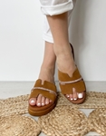 Εικόνα από Δερμάτινα flatforms Ελληνικής κατασκευής  με strass Ταμπά