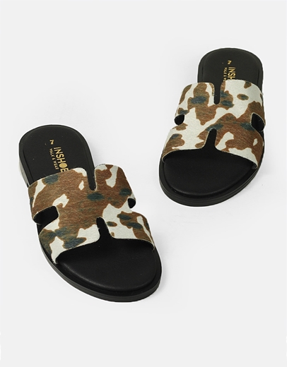 Εικόνα της Δερμάτινα σανδάλια Ελληνικής κατασκευής με ανοίγματα Cow