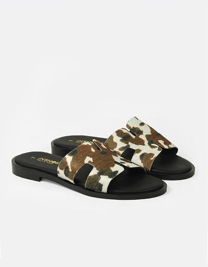 Εικόνα της Δερμάτινα σανδάλια Ελληνικής κατασκευής με ανοίγματα Cow