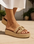 Εικόνα από Ψάθινα flatforms με φάσα και  μεταλλική αγκράφα Μπεζ