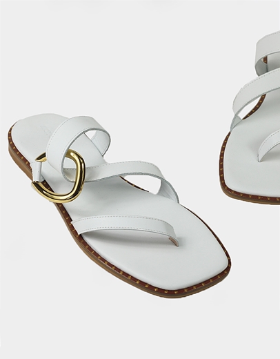 Εικόνα της Δερμάτινα σανδάλια Ελληνικής Κατασκευής σε καρέ γραμμή με τοκά Λευκό